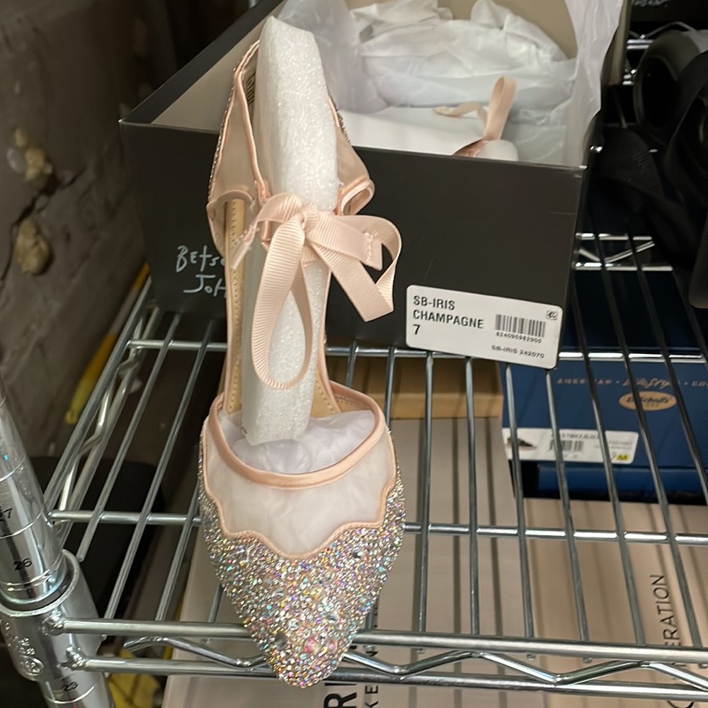 Betsey Johnson Pink Glitter Heels with Bow Size 11